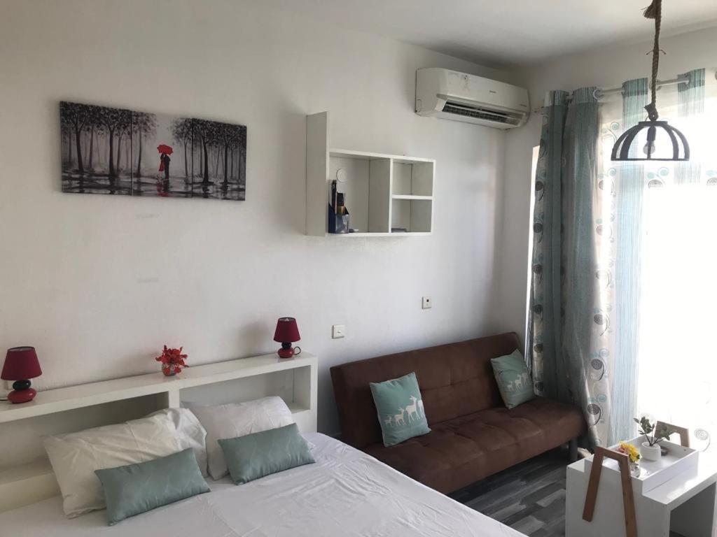 Studio- Grand Bay- 30 Meters From The Beach Dış mekan fotoğraf